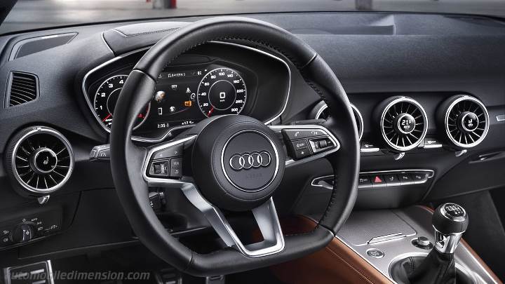 Audi TT Coupe 2019 dashboard