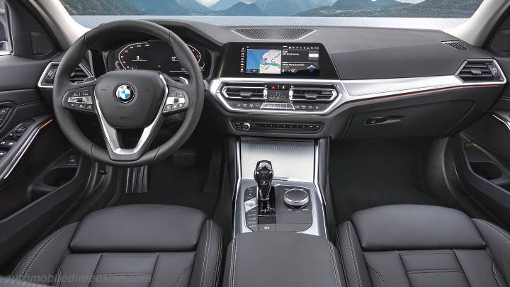 BMW 3 2019 dashboard