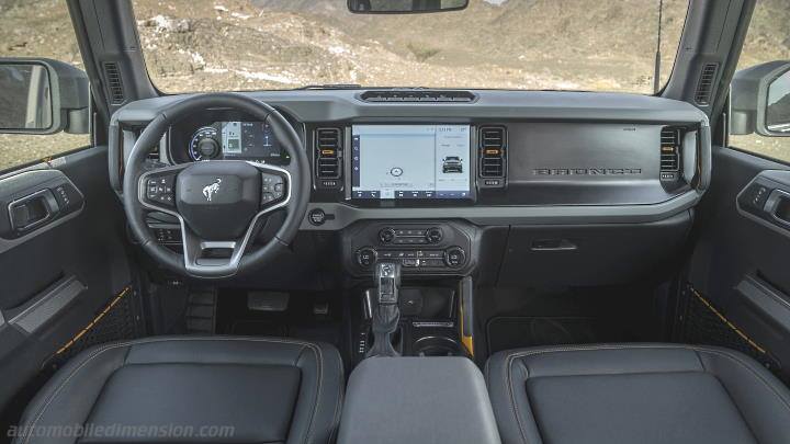 Ford Bronco 2023 dashboard
