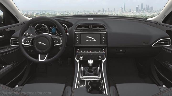 Jaguar XE 2015 dashboard