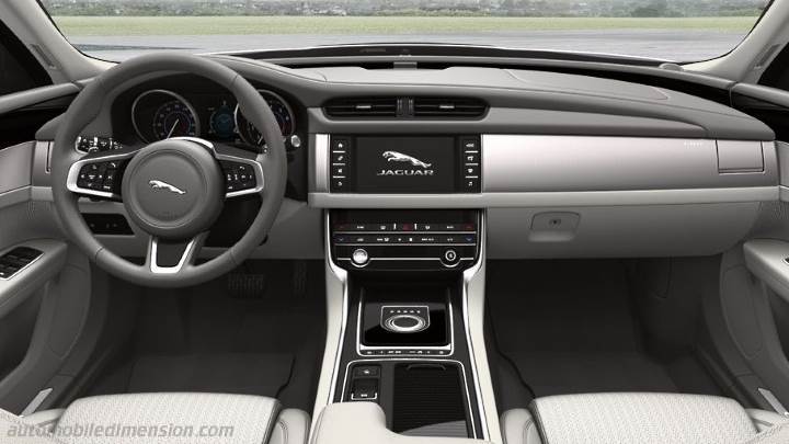 Jaguar XF 2016 dashboard