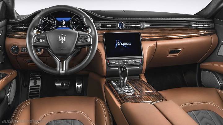 Maserati Quattroporte 2016 dashboard