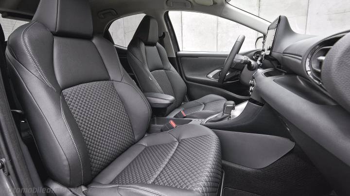 Mazda 2 Hybrid 2022 interior
