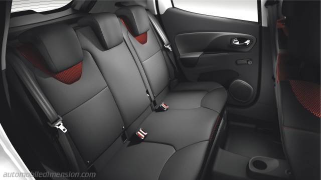 Renault Clio 2013 interior