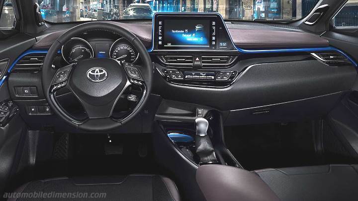 Toyota C-HR 2017 dashboard