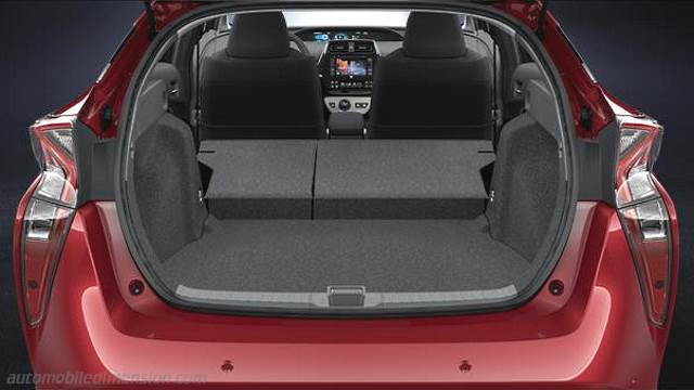 Toyota Prius 2016 boot space