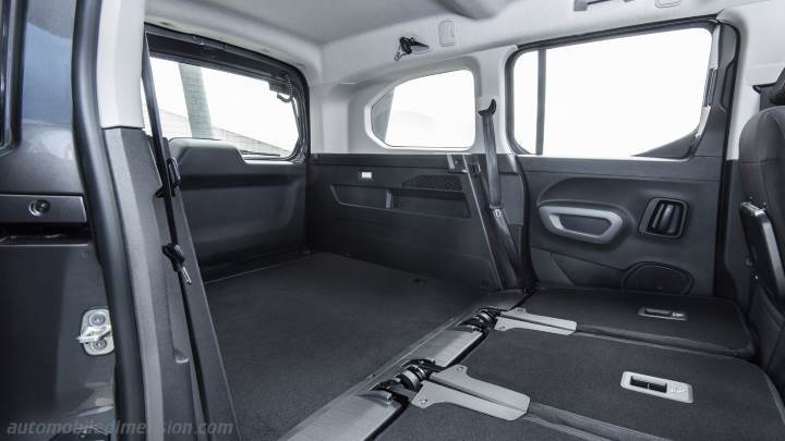 Toyota Proace City Verso Long 2020 boot space