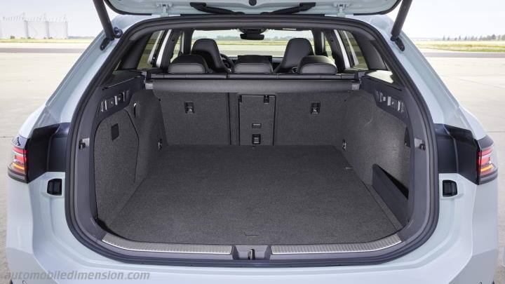 Volkswagen Passat 2024 boot space