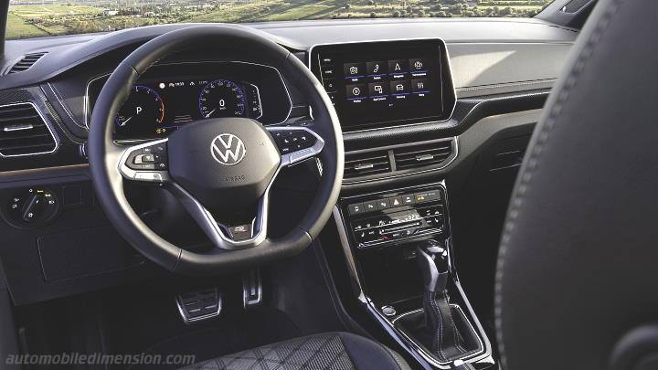 Volkswagen T-Cross 2024 dashboard