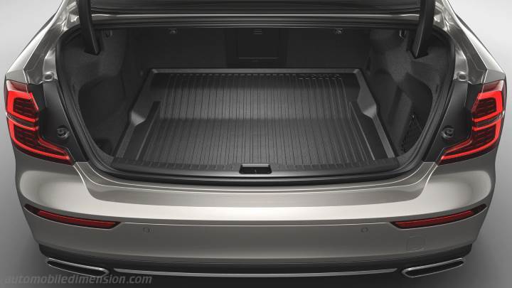 Volvo S60 2019 boot space