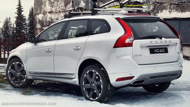 Volvo XC60 2013 boot space