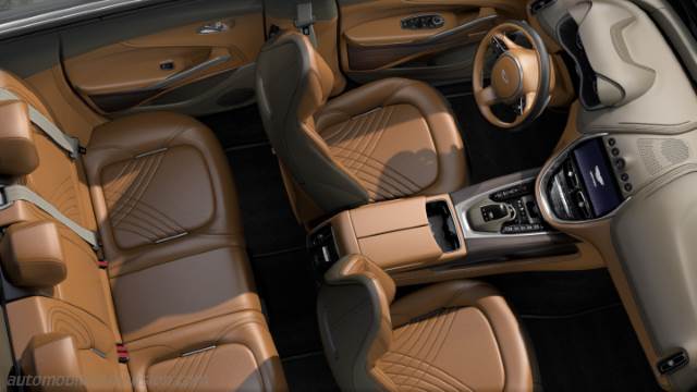 Dettaglio interno dell'Aston-Martin DBX