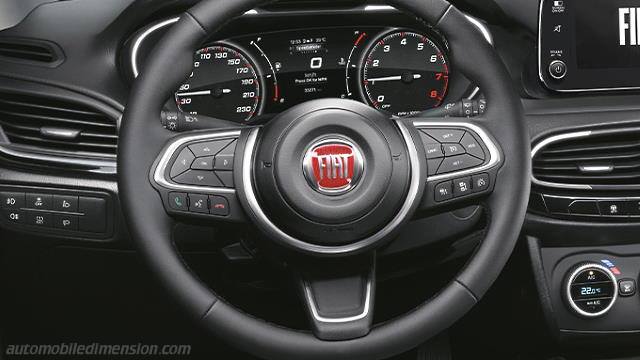 Dettaglio interno della Fiat Tipo SW Cross