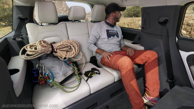 Interieur detail van de Land-Rover Defender 130