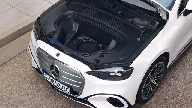 Dettaglio interno della Mercedes-Benz C electric