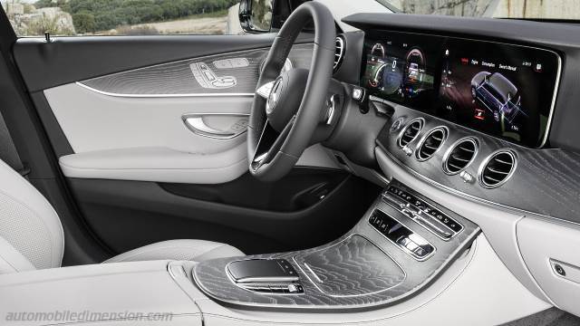 Détail intérieur de la Mercedes-Benz E All-Terrain