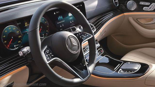 Interieur detail van de Mercedes-Benz E Estate