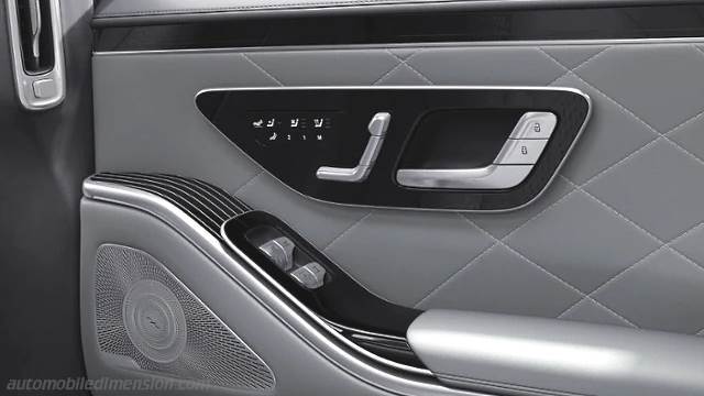 Interieur detail van de Mercedes-Benz S lg