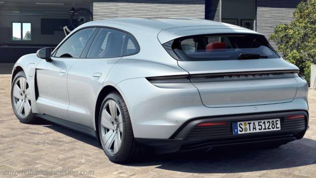 Esterno della Porsche Taycan Sport Turismo