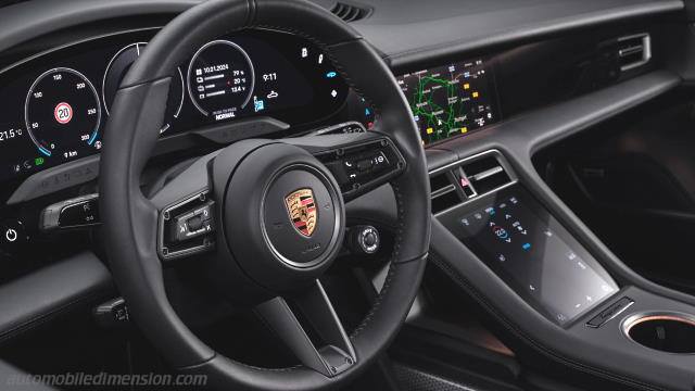 Dettaglio interno della Porsche Taycan Sport Turismo