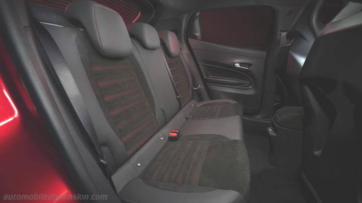 Alfa-Romeo Junior 2024 interior