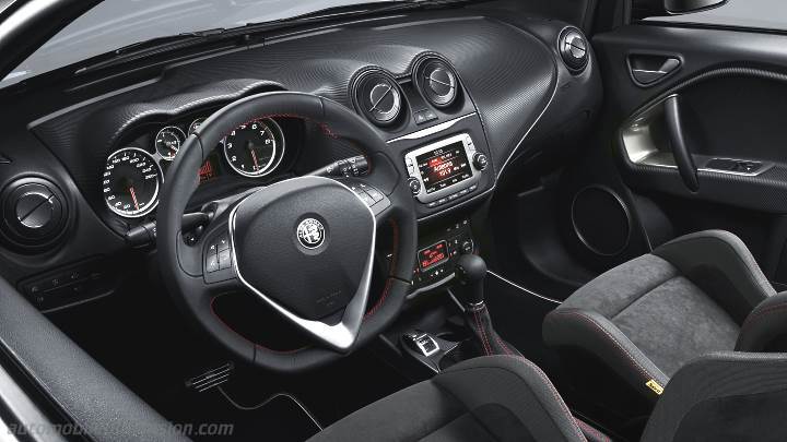 Alfa-Romeo MiTo 2016 instrumentbräda