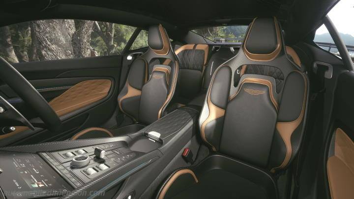 Aston-Martin DB12 2024 interior