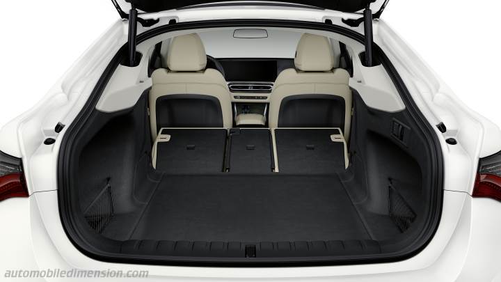 BMW i4 2022 boot space