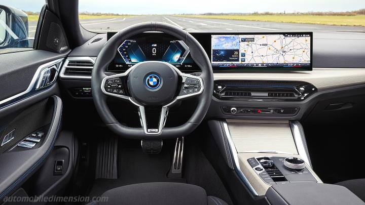 BMW i4 2024 dashboard