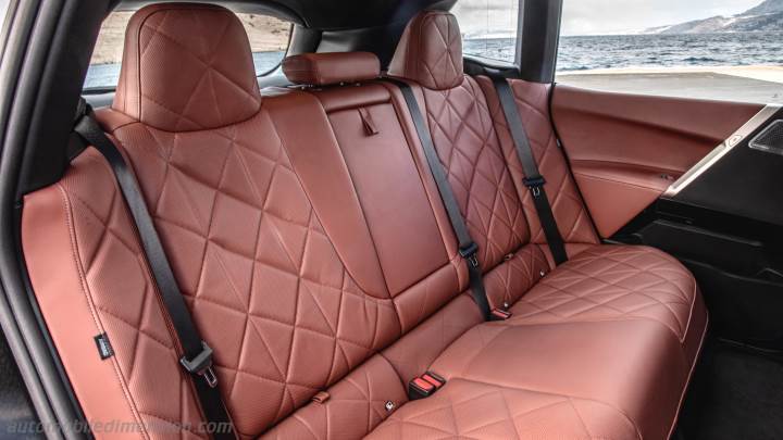 BMW iX 2021 interior