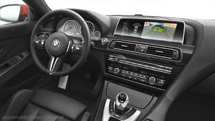 BMW M6 Coupe 2015 dashboard