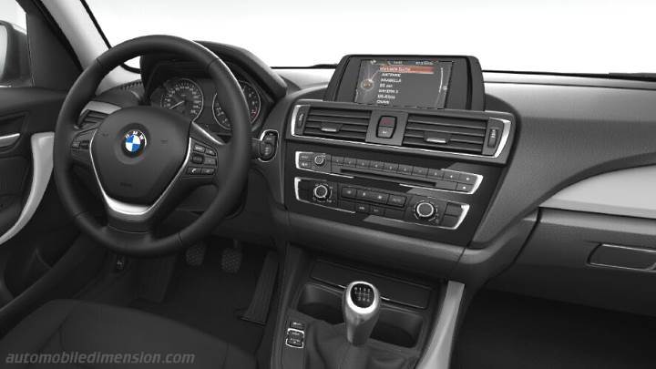 BMW 1 2015 dashboard