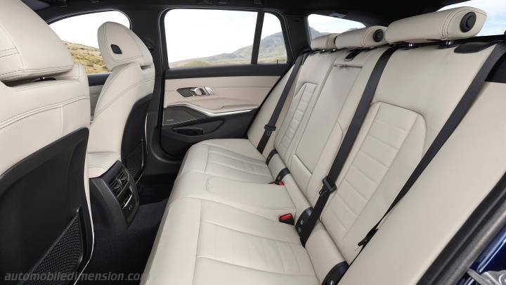 BMW 3 Touring 2023 interieur