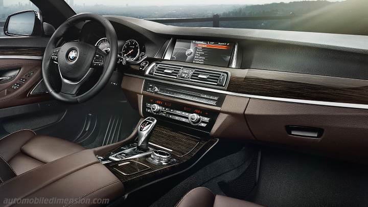 BMW 5 2013 dashboard