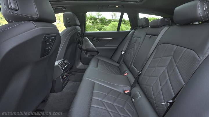 BMW 5 Touring 2024 Innenraum