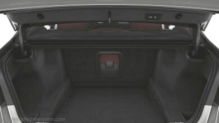 BMW 7 2015 boot