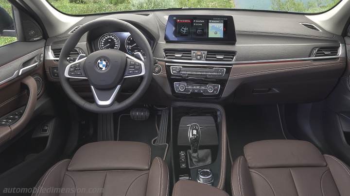 BMW X1 2020 instrumentbräda