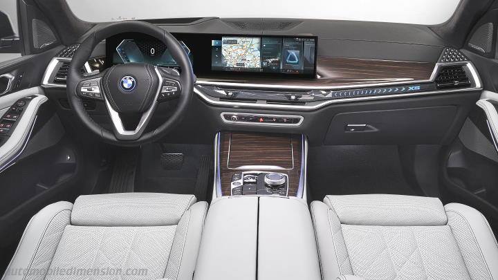 BMW X5 2023 dashboard