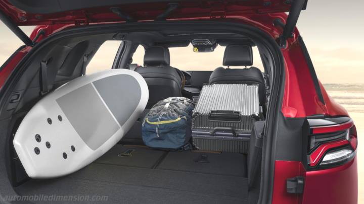 BYD Tang 2022 boot space