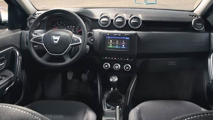Dacia Duster 2018 dashboard