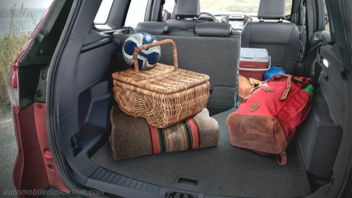 Ford Kuga 2017 boot space