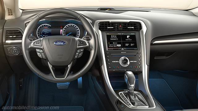 Ford Mondeo 2015 dashboard