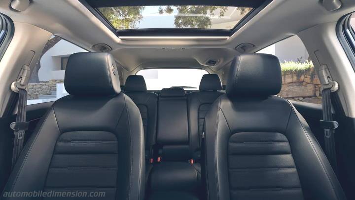Honda CR-V 2023 interior