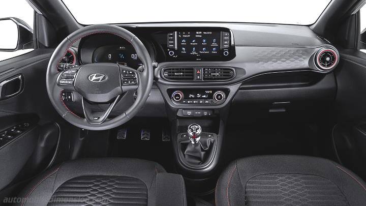 Hyundai i10 2023 dashboard