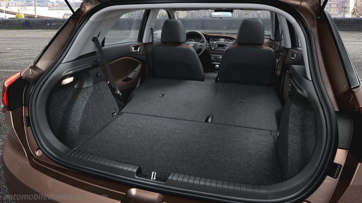 Hyundai i20 2015 boot space