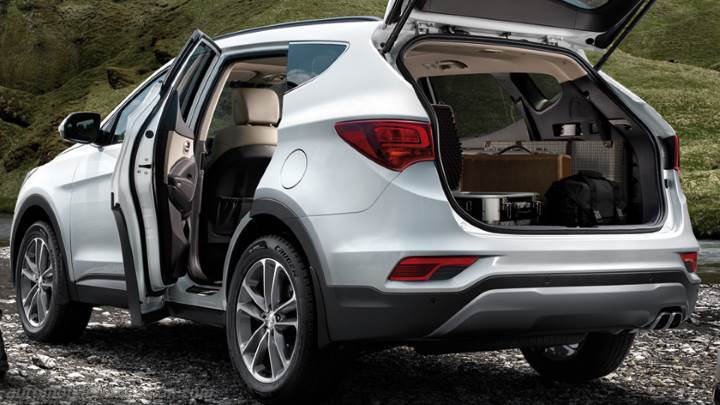 Hyundai Santa Fe 2016 boot space