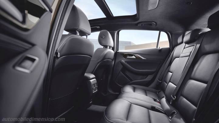 Interni Infiniti QX30 2016