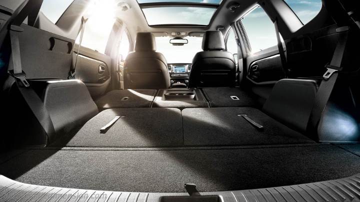 Kia Carens Dimensions Boot Space And Interior