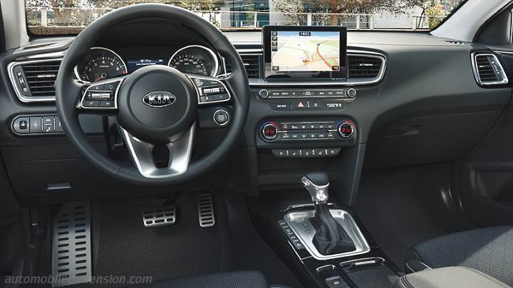 Kia Ceed Sportswagon 2019 dashboard