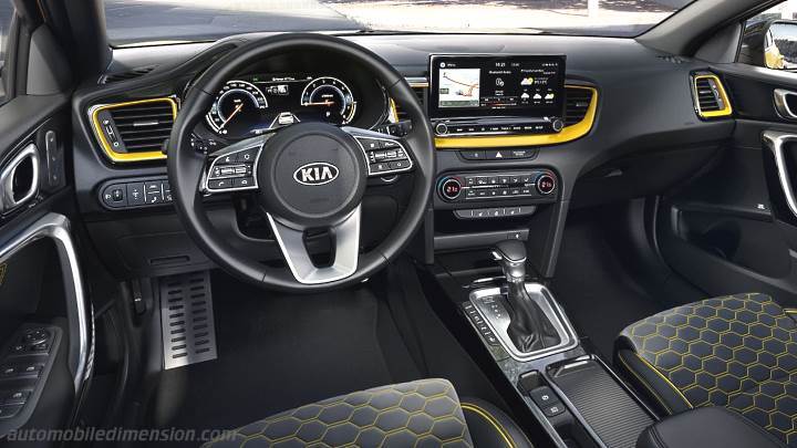 Kia XCeed 2020 dashboard